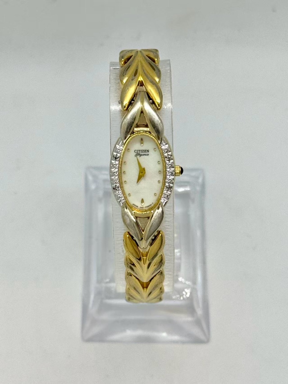 Vintage Citizen Elegance Women’s Quartz Watch MOP Dial Two Tone New Battery Runs